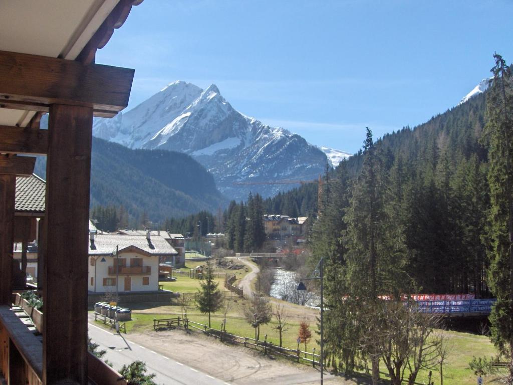 Hotel Engel Canazei Luaran gambar